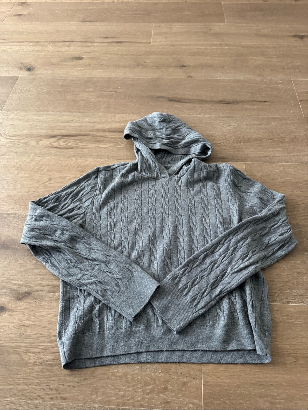 Uniqlo Gray Cable-Knit Hooded Crewneck Sweater